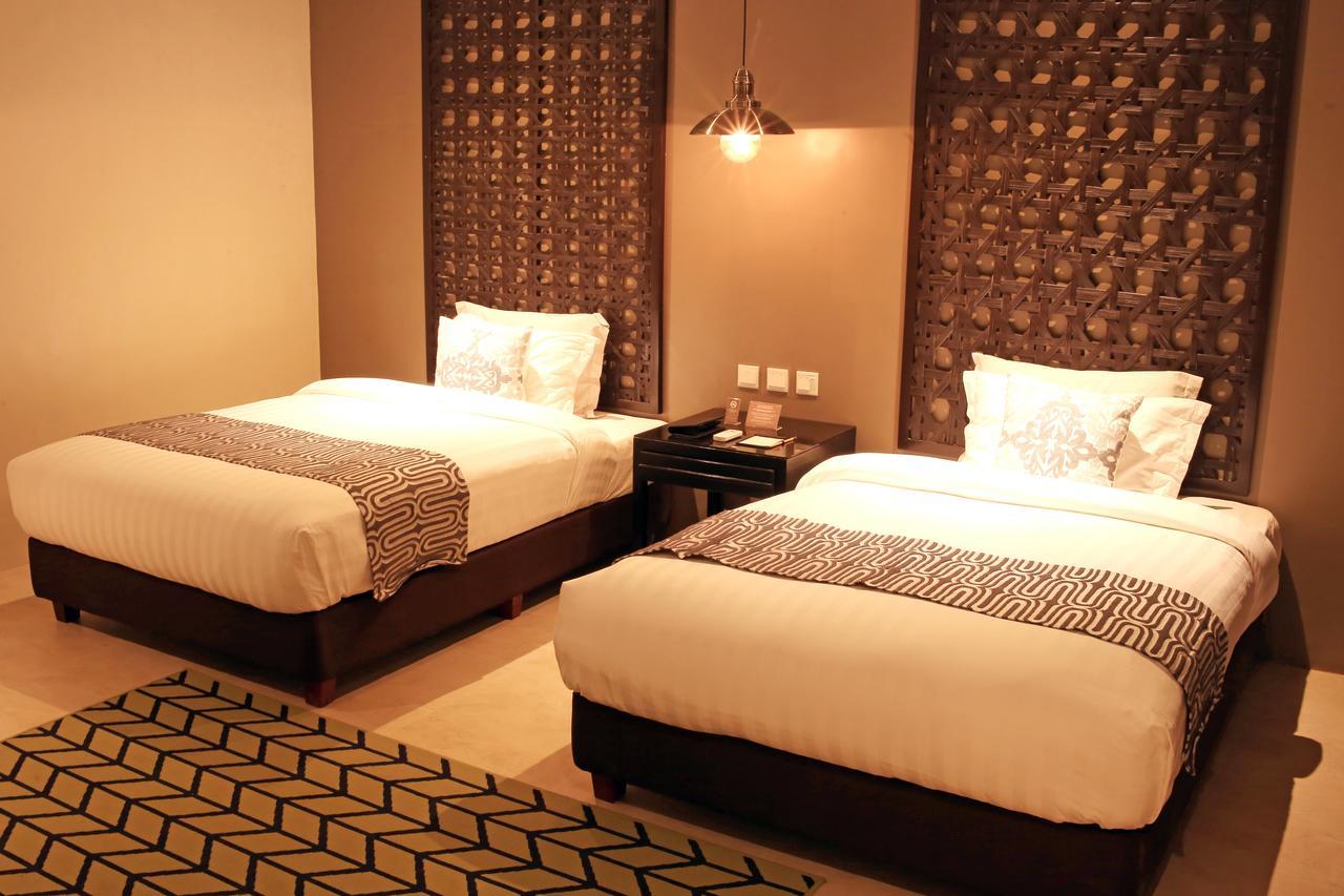 Hotel The Oriental Leyte Tacloban Esterno foto
